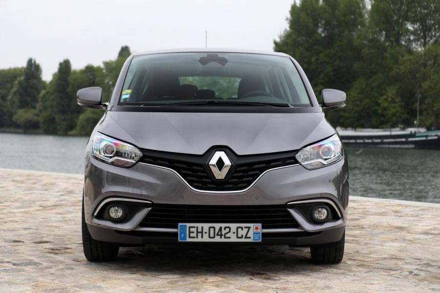  Renault Scenic (J9) 2016 года  (фото 21 из 57)